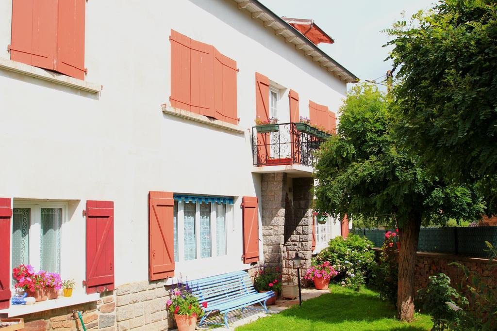 La Maison Des Chats Saint-Mary-le-Plain Exterior foto